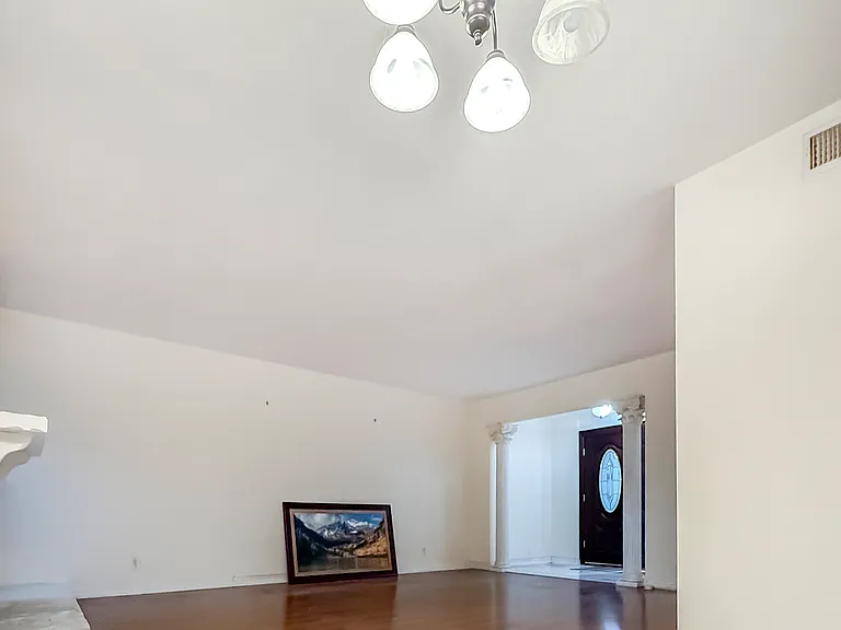 32 Iron Bark Way — Photo 2