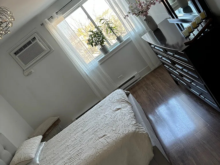 2333 N Neva Ave #208C — Photo 4