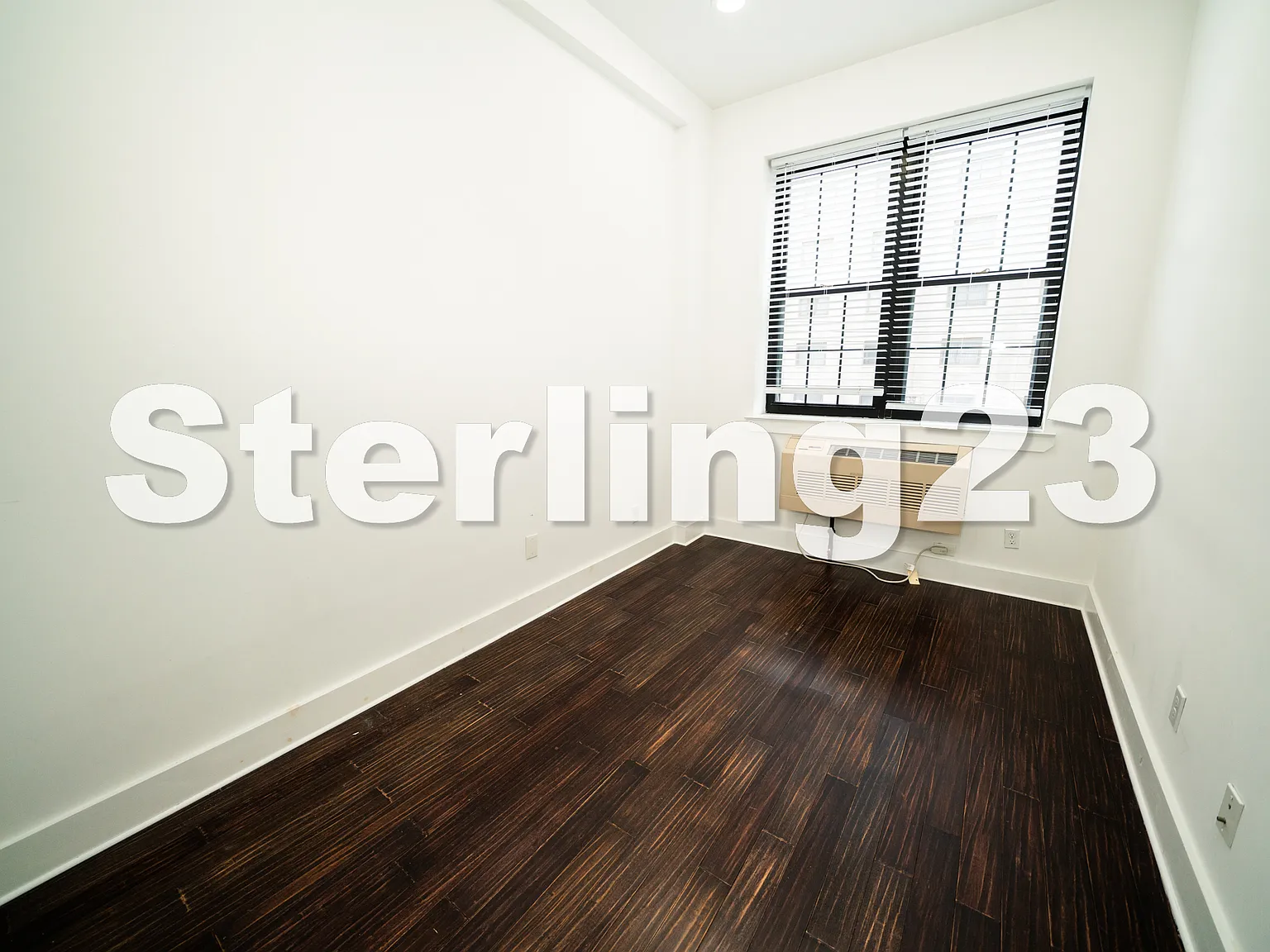 25-75 22nd Street — Photo 3