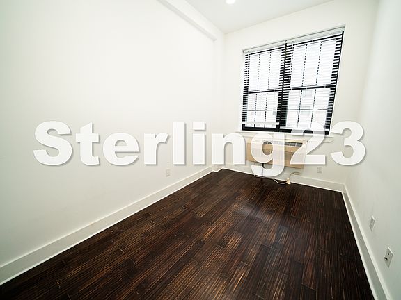 5th image of 2571 22nd St APT 1B