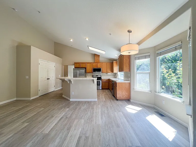 53 Wine Press Way — Photo 16