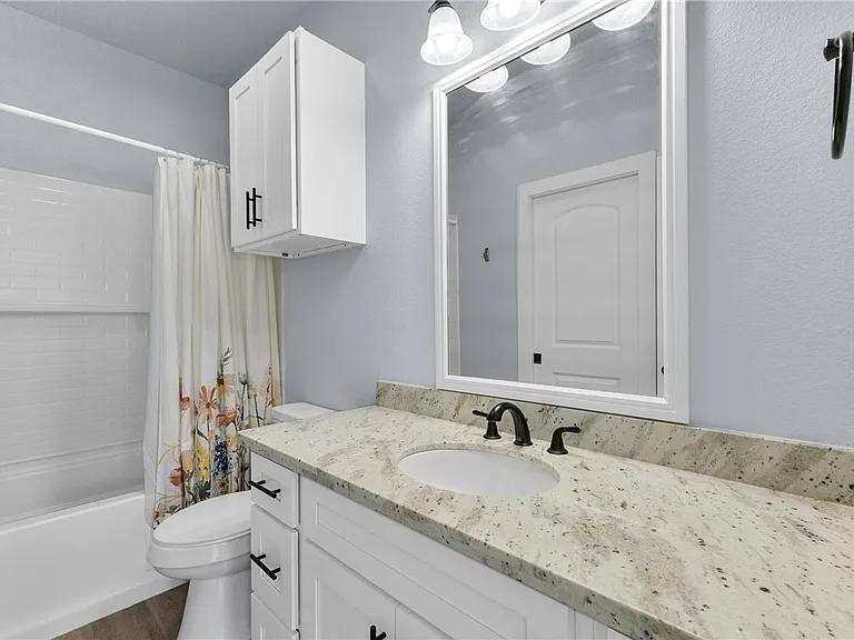 2108 Jax Dr — Photo 12