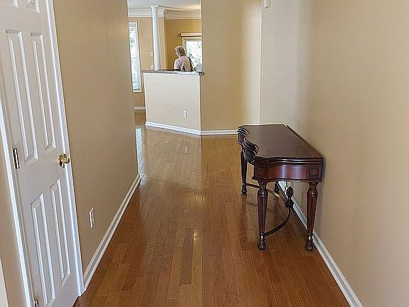 4th image of 1235 Pinehurst Dr