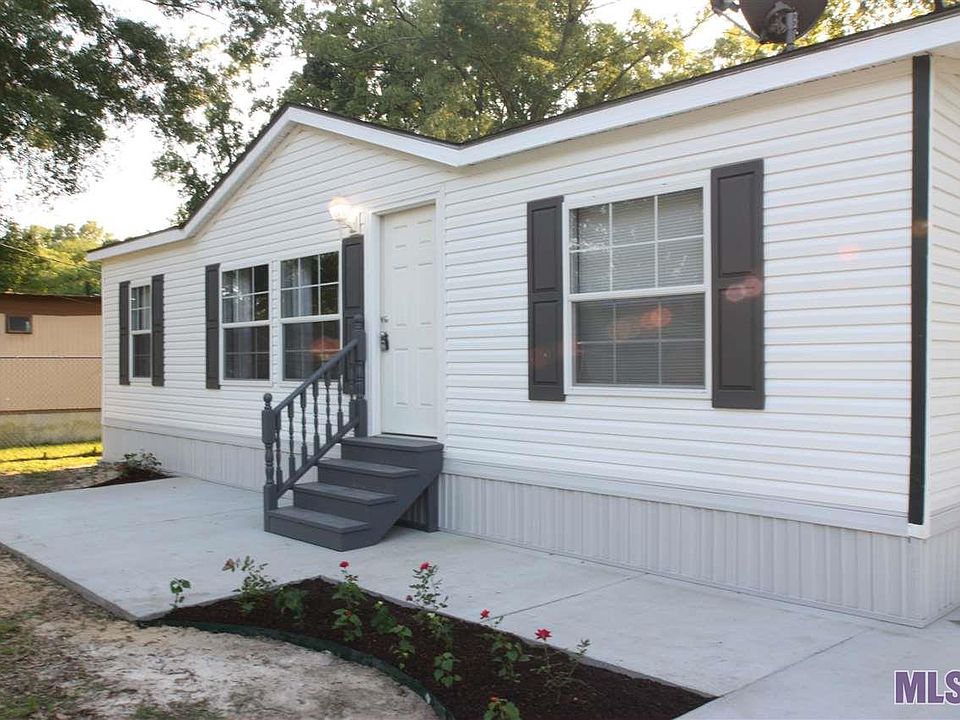 1st image of 15473 Palmetto Ln