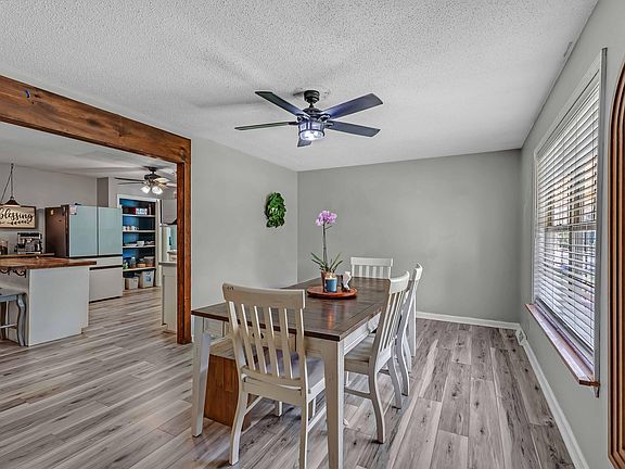 5th image of 335 Winchester Dr