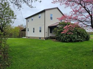 1903 Sandy Lake Grove City Rd, Jackson Center, PA 16133