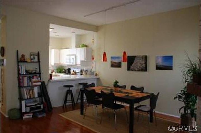 2nd image of 1461 Manhattan Beach Blvd