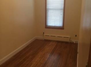 7030 69th St, Ridgewood, NY 11385