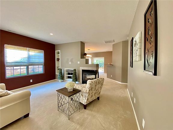 5th image of 1827 Elderberry Dr #35A