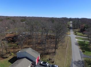 Laurel Dr, Madison Heights, VA 24572