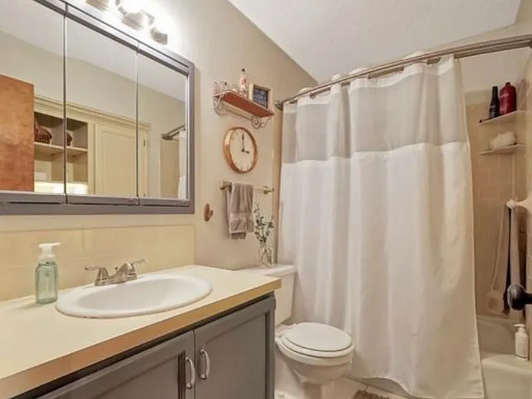 2336 Southwood Pl — Photo 13