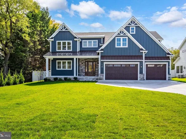 125 Central Ave, Ocean View, DE 19970