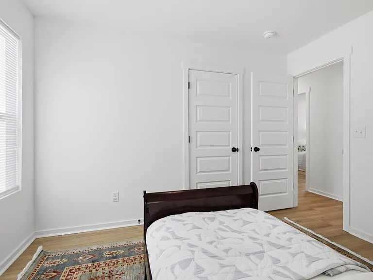 207 S Eagle Ln — Photo 27