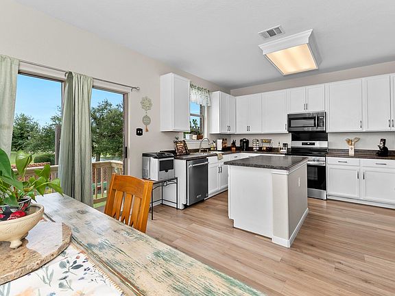 2nd image of 2417 Hollis Ln