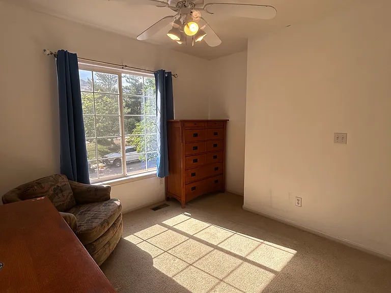 1325 N Ford St — Photo 29