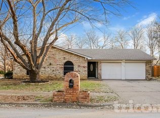 1012 Wembley Rd, Arlington, TX 76014