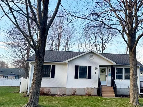 19 Miller St, Oswego, NY 13126