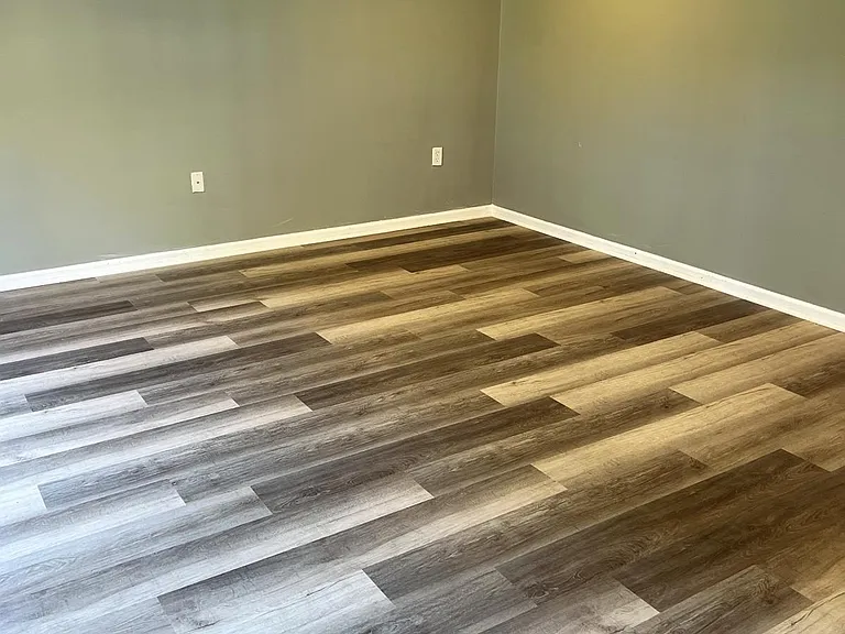 13 Topeka Ct — Photo 37