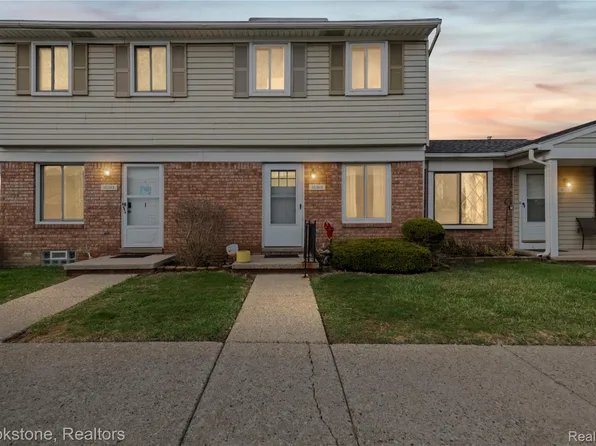 16369 Brittany Dr #43, Roseville, MI 48066