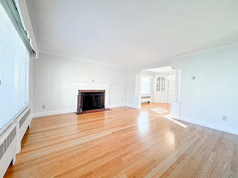 40 Walter St — Photo 11