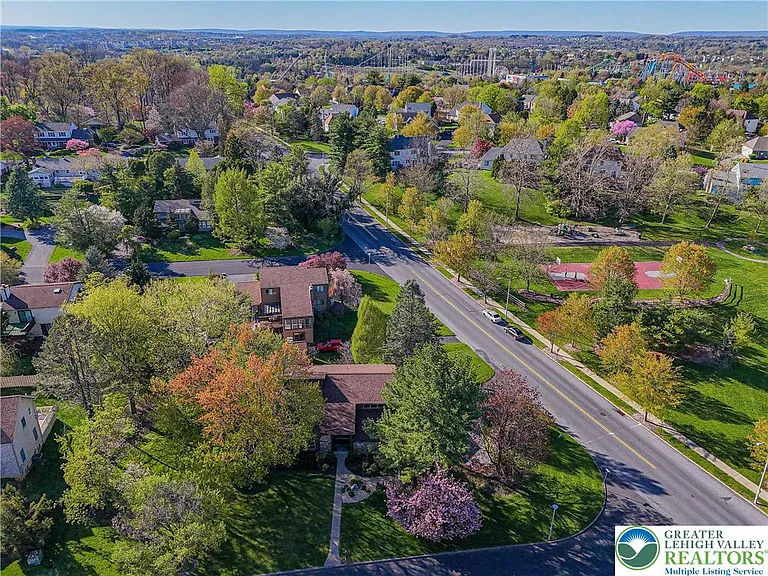 3705 Vale View Dr S — Photo 5