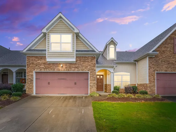 4594 Love Dr, Greensboro, NC 27406