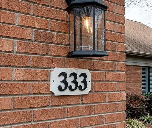 5th image of 333 Hollybrook Dr