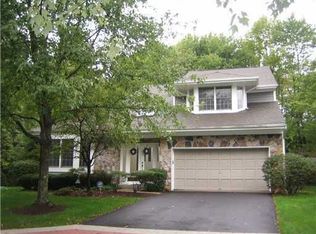 24 Primrose Cr, South Brunswick, NJ 08540