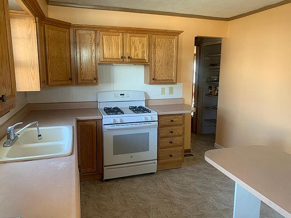 3rd image of 4000 Randolph St #1