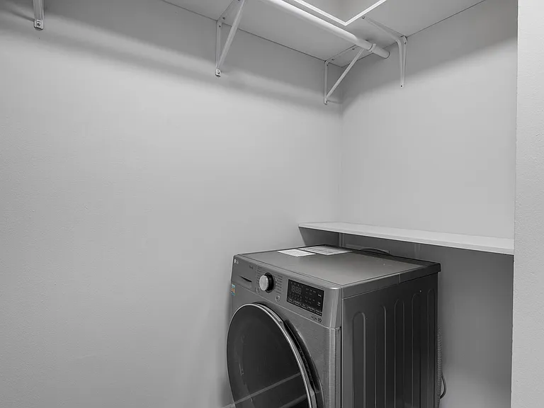 The Duplex Tower — Photo 52
