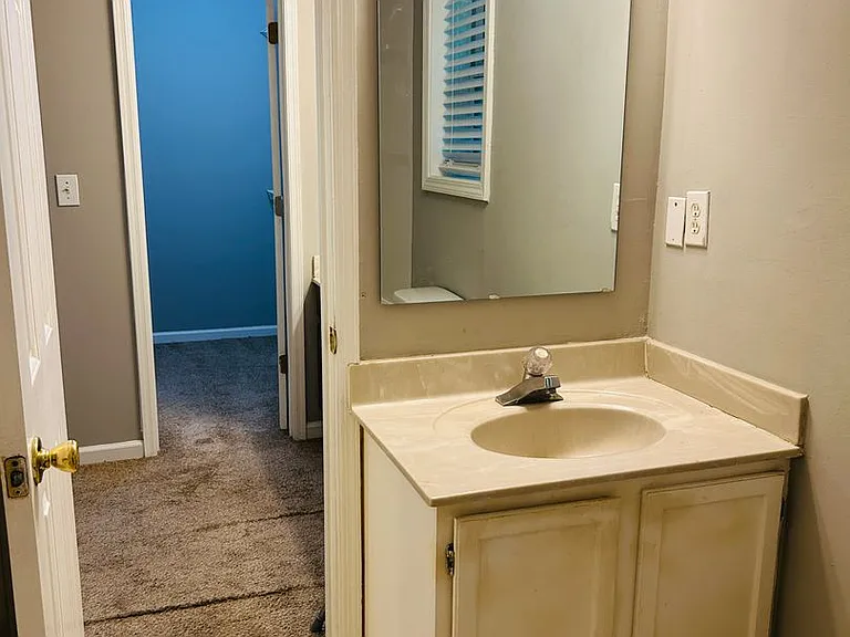 207 Hillcrest Dr — Photo 15