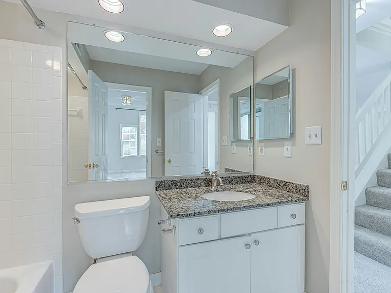 1st floor BR entrance from hall