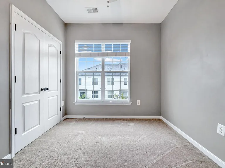 5502 Capital Gateway Dr — Photo 19