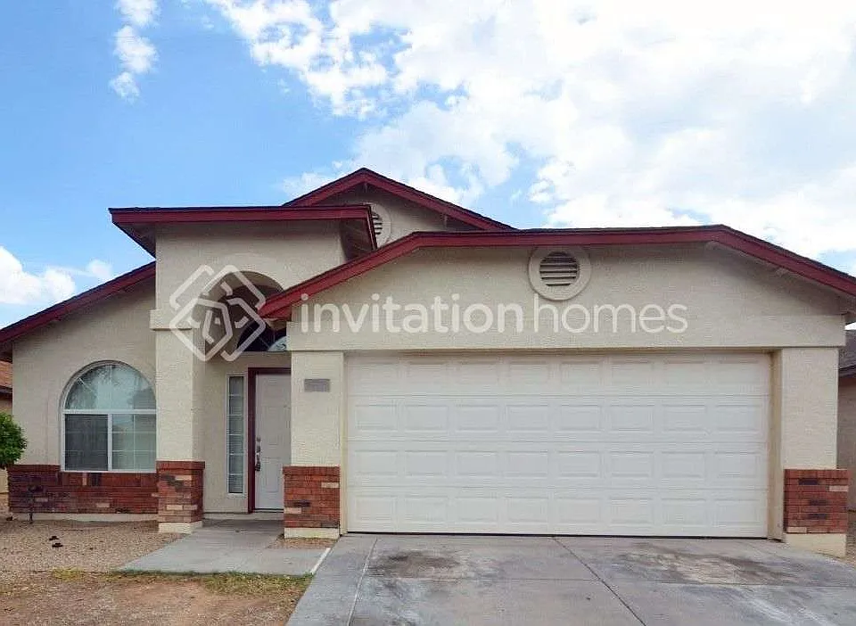 2745 W Pecan Rd