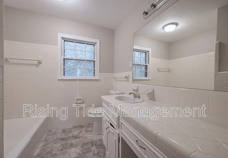 401 Lance Ln — Photo 13