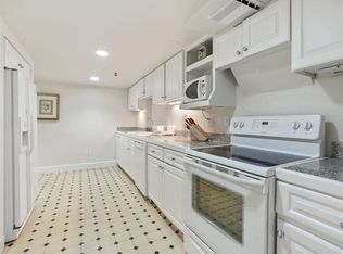 294 Marlborough St #1, Boston, MA 02116