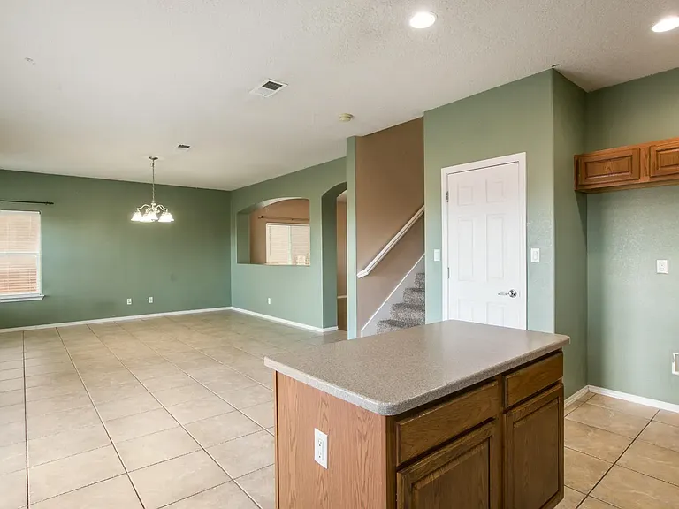 970 Carnival Ct NW — Photo 33