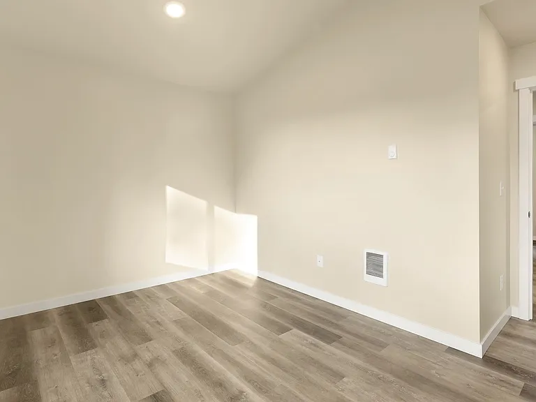 2900-2912 2924 Shore Pine Pl — Photo 21