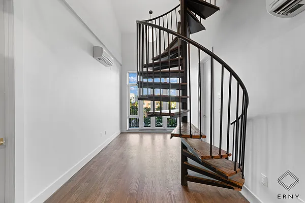 Rented by ERNY LLC | media 10