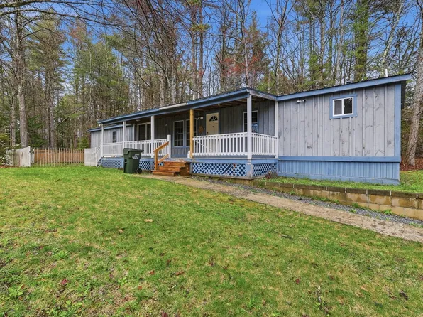 987 Patriots Rd, Templeton, MA 01468