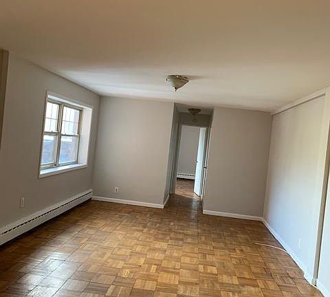 3rd image of 37-45 Duncan Ave #4D