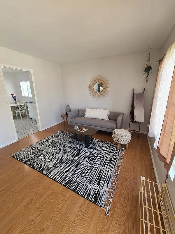 2 bed, 675 sqft, $2,575 — Photo 1
