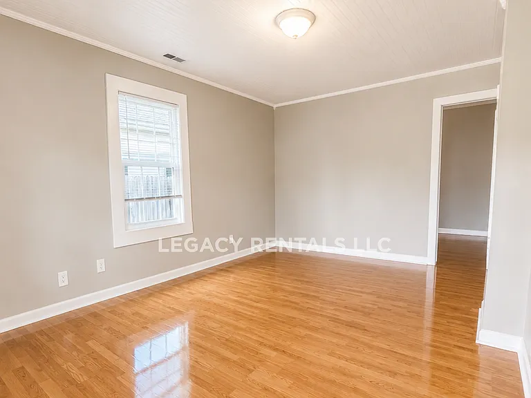 241 Evansdale Ave #1 — Photo 4