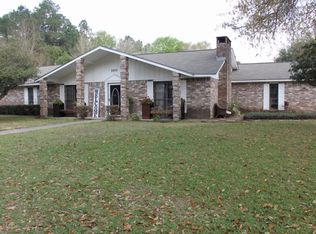 100 Winnie Cir, Silsbee, TX 77656