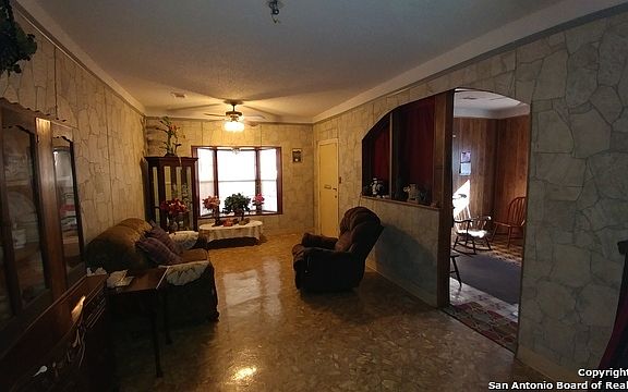 5th image of 122 Wilcox Ave