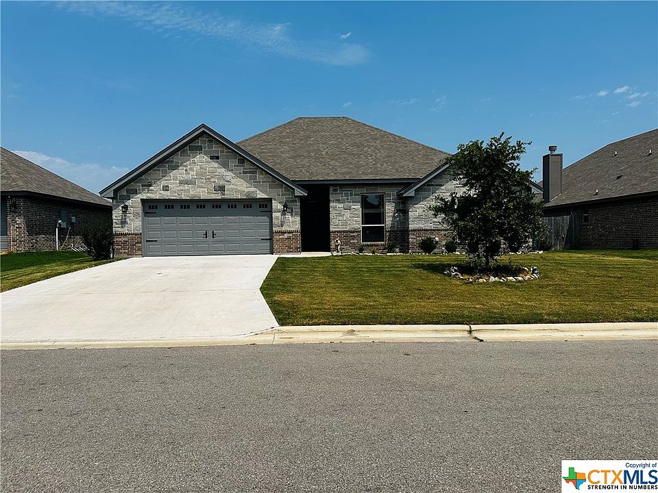 1st image of 2515 Emerald Dove Dr