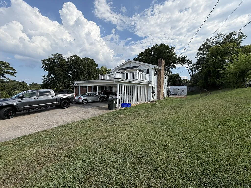 1 bed, 600 sqft, $1,200 — Photo 3
