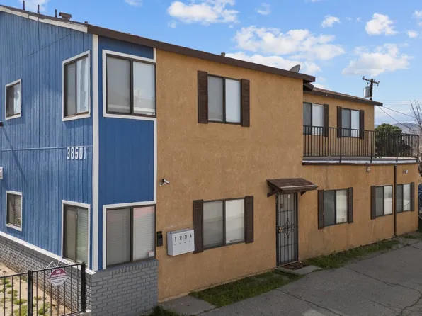 38501 Larkin Ave APT 4, Palmdale, CA 93550