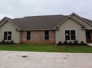 5221 Rue De Chateau, Alexandria, LA 71303