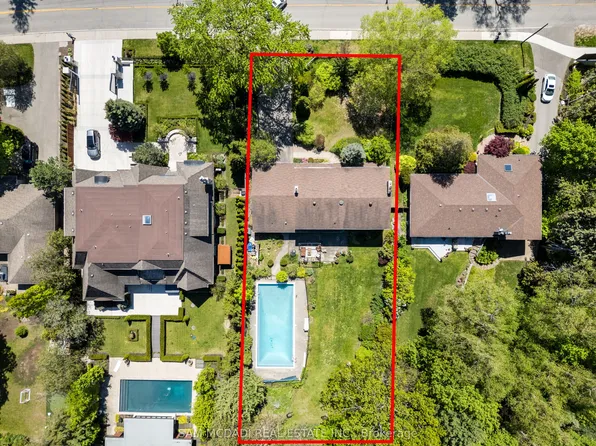 865 Meadow Wood Rd, Mississauga, ON L5J 2S7